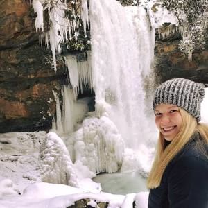 Meet your Posher, Courtney